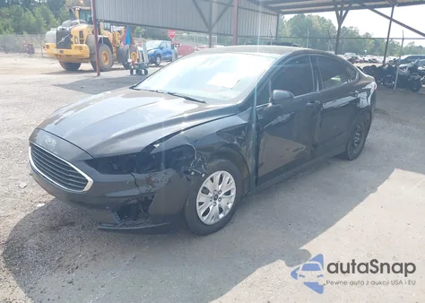 2020 Ford Fusion S z USA, uszkodzony, nr VIN 3FA6P0G74LR234421